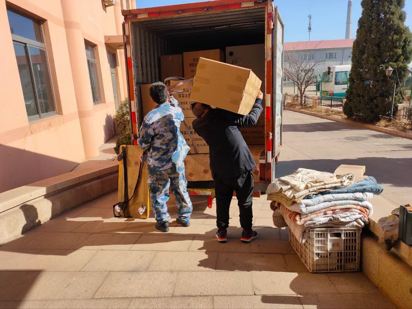 青島正規搬家公司與假冒有啥區別